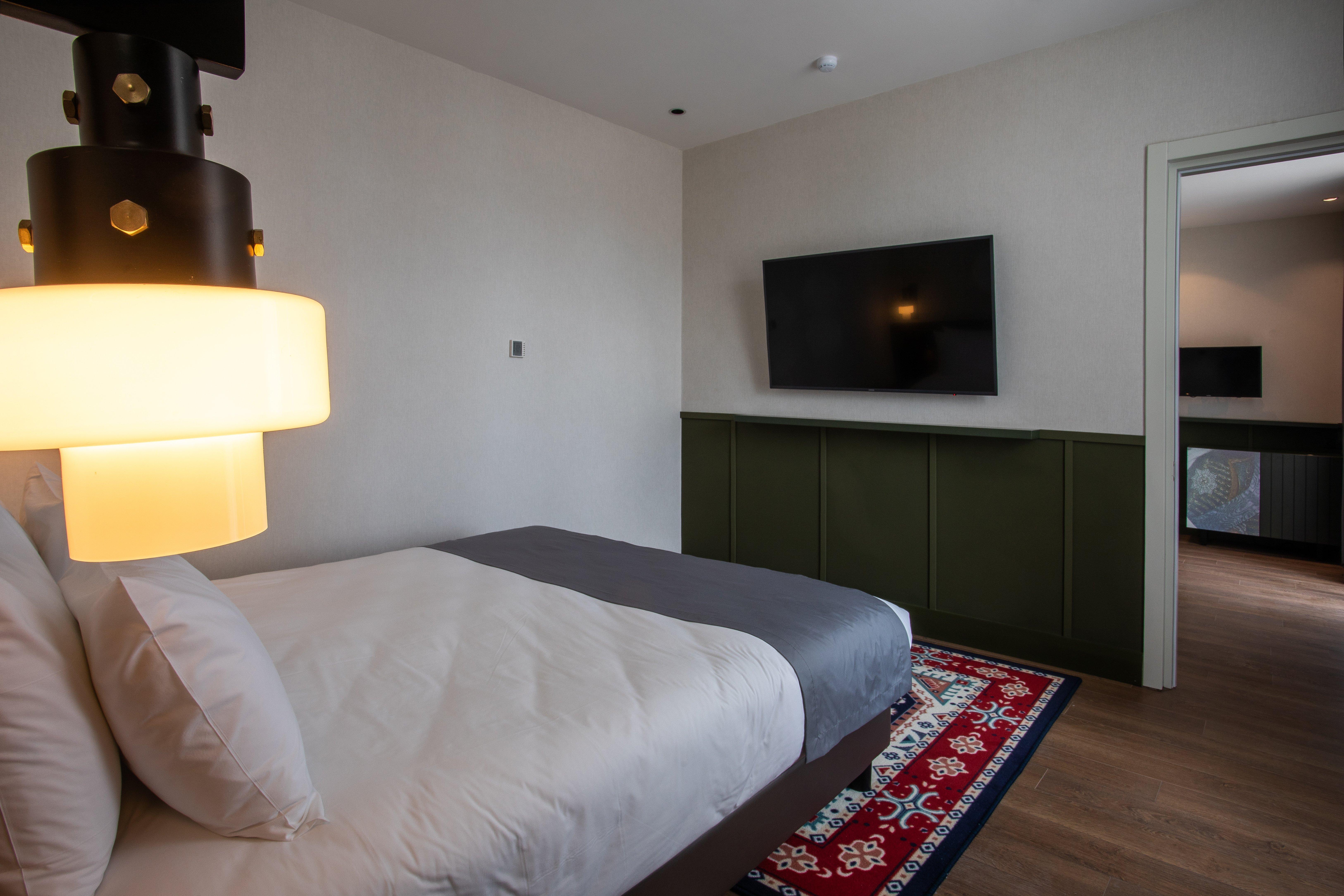 By Ihg Hotel